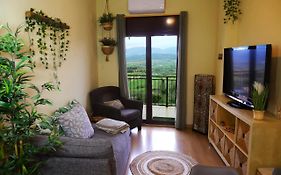 Grace, apartamento con terraza y vistas
